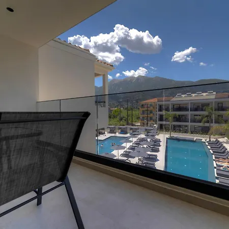 La Finestra 5* نيدري